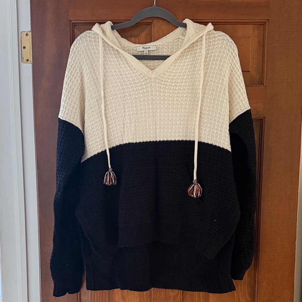 Madewell Black and Cream V-Neck Sweater
